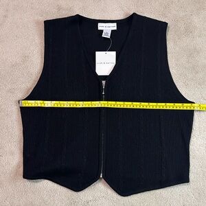NWT Croft & Barrow Black Knit Vest Size XL